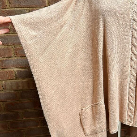 Shiraleah Women’s Turtleneck Sweater Cape Poncho One Size - Picture 2 of 6